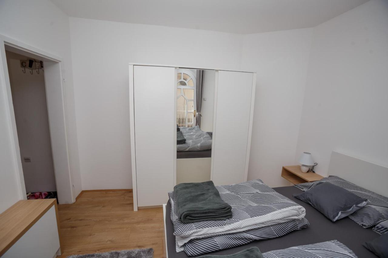 Nacional 1 Apartment Studio Subotica Ngoại thất bức ảnh